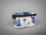 18th Century Delft Trefoil Hinged Lid Trinket Box - Adriaen Pynacker Design. - Harrington Antiques