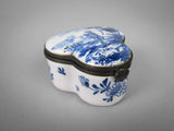 18th Century Delft Trefoil Hinged Lid Trinket Box - Adriaen Pynacker Design. - Harrington Antiques