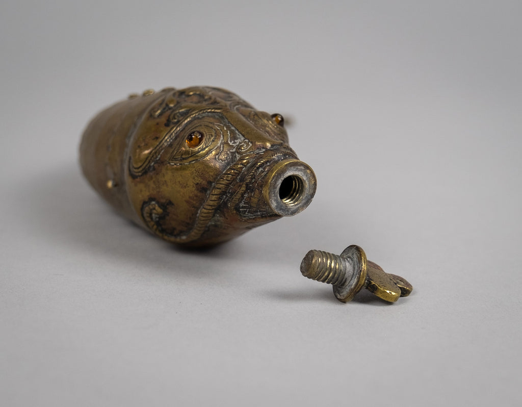 Old Brass Fish Shape Eyeliner Powder Bottle Fish Carved Gun Powder Bottle  Flask Hand Crafted Collectible Decorative -  Canada