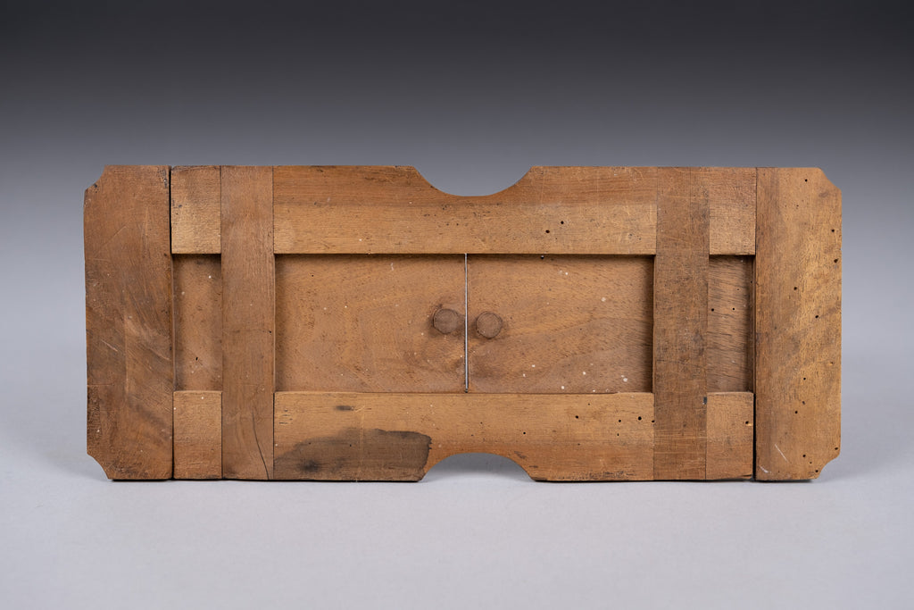 Harrington Rack Late 19th Century Black Forest Oak Leaf Extending Book Rack ...