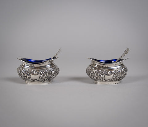 Pair Sterling Silver Salt Cellars & Matching Spoons by Joseph Gloster, Birmingham, 1905. - Harrington Antiques