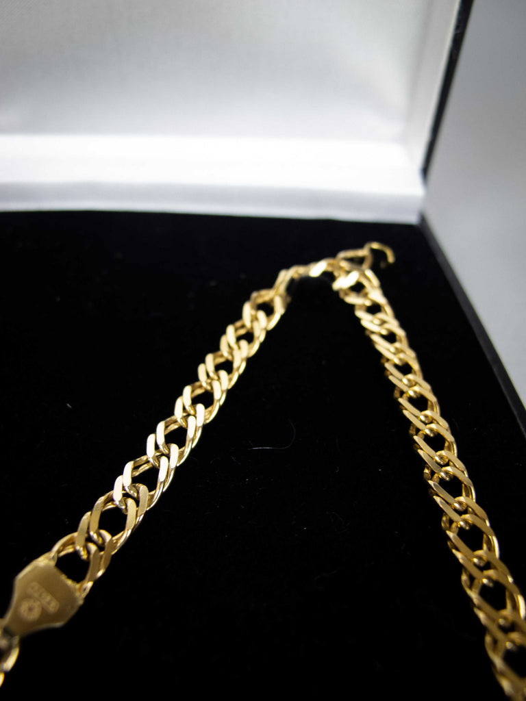 Vintage Italian 18 Karat Yellow Gold Box Chain Necklace